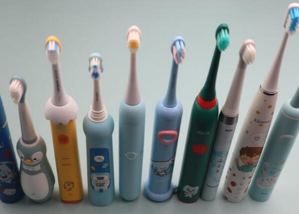成人可以用兒童電動(dòng)牙刷嗎？三大原因告訴你：選擇成人款電動(dòng)牙刷為妙