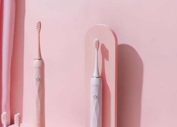 如何挑選合適的電動(dòng)牙刷品牌？好的電動(dòng)牙刷品牌，離不開這三方面