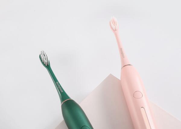 電動牙刷當清潔器怎么用？電動牙刷清潔器的幾大用途