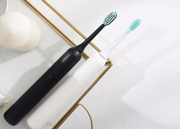 硅膠磁懸浮電動(dòng)牙刷好用嗎？這款電動(dòng)牙刷煥發(fā)你潔白笑容