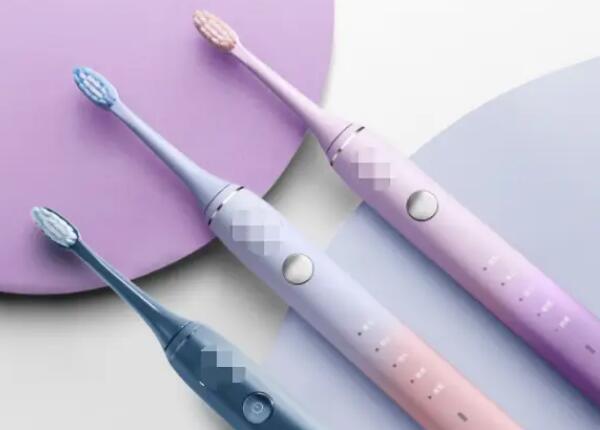 電動牙刷清潔能力比手動牙刷強嗎？電動牙刷清潔效果佳的原因