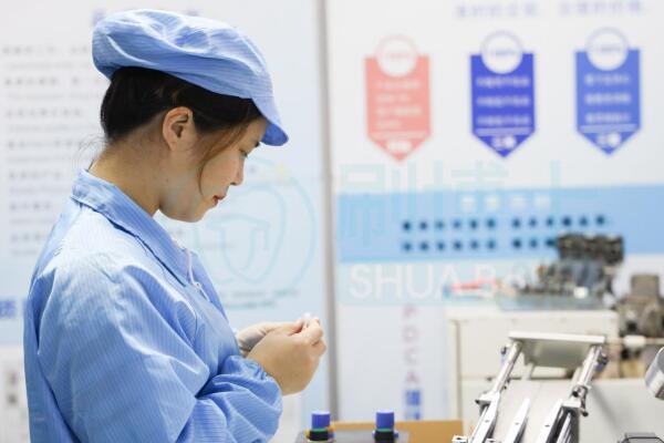 刷博士電動(dòng)牙刷制造廠：品質(zhì)至上，匠心護(hù)航